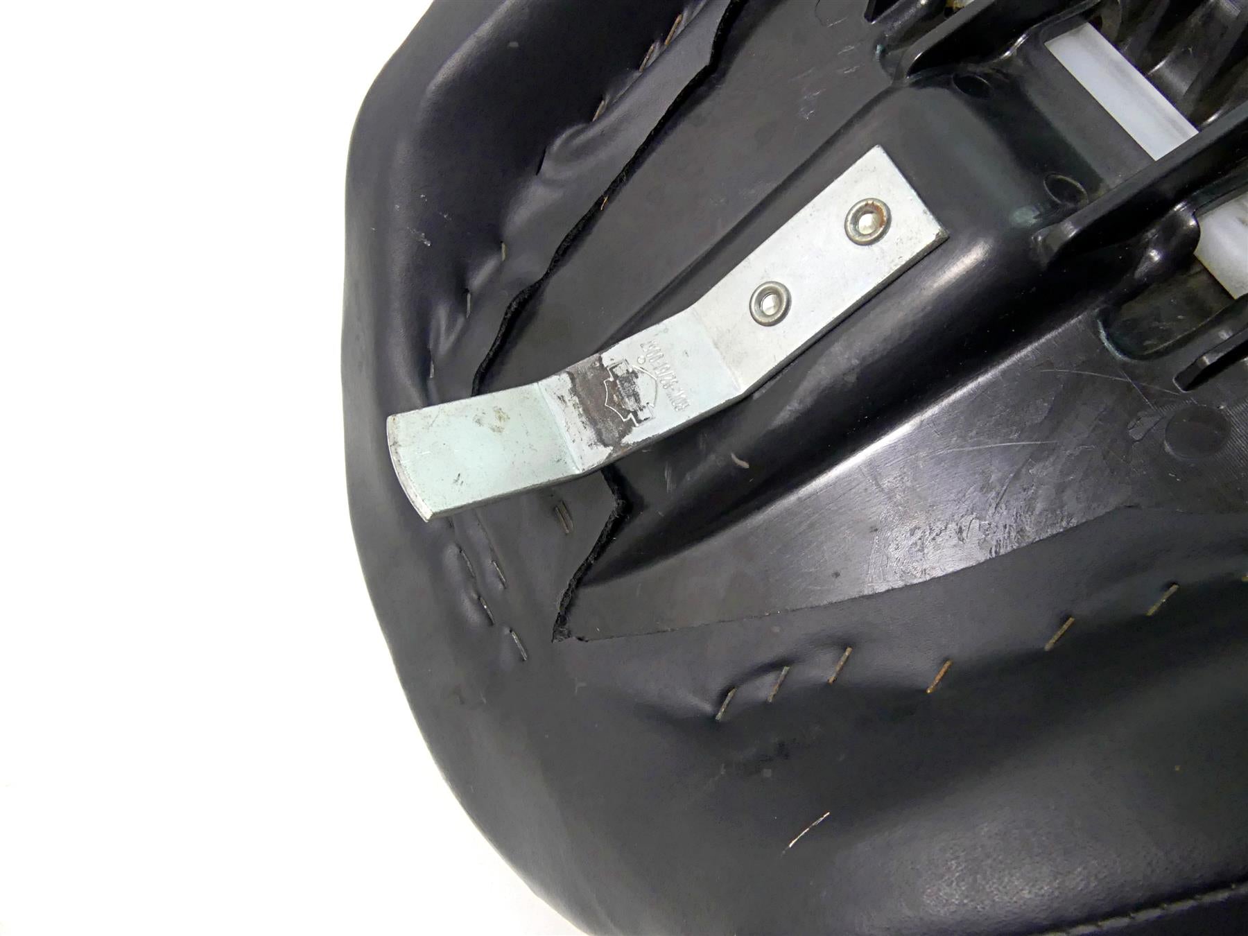 2007 Harley Touring FLHRSE CVO Road King Seat Saddle -Read 52398-07 {{ shop.shopifyCountryName }} - Mototech271