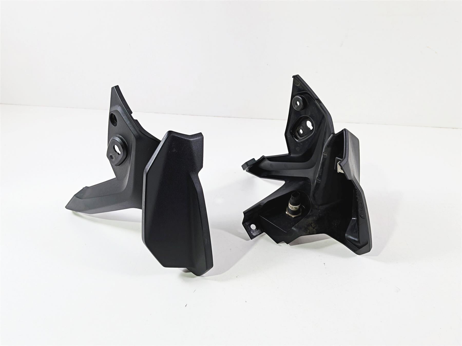 2023 BMW F850GS K81 Front Blinker Turn Signal Mount 46638564653 46638564654 {{ shop.shopifyCountryName }} - Mototech271