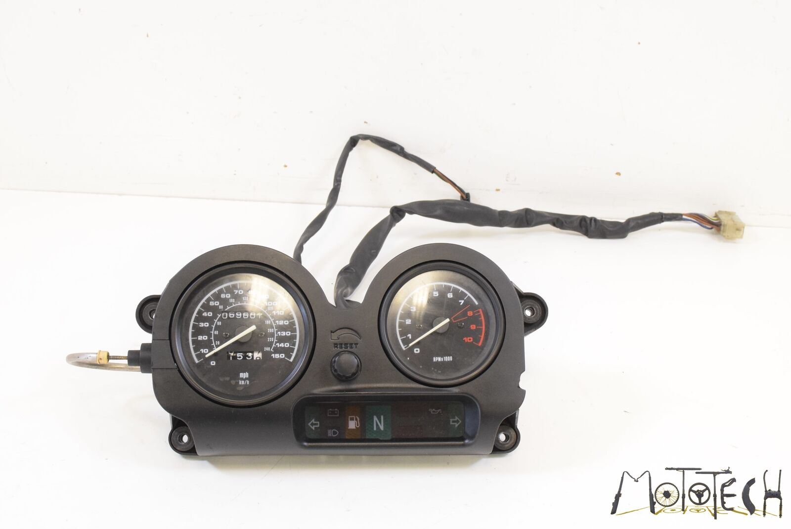 1996 BMW R1100RT R1100 259T Speedometer Gauges Tachometer VIDEO 62122317738 {{ shop.shopifyCountryName }} - Mototech271