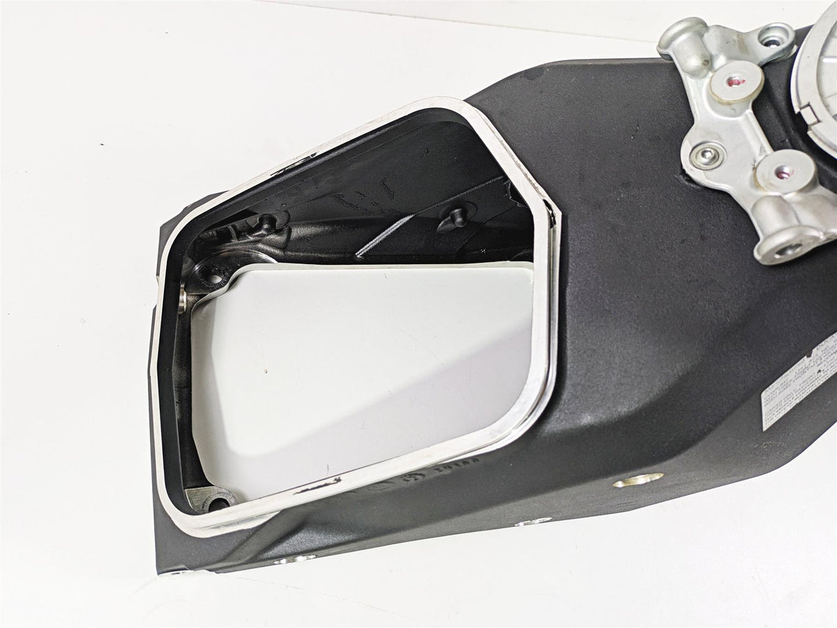 2022 Ducati Streetfighter V2 Straight Main Frame Chassis Air Box With Texas Salvage Title 47028371AA {{ shop.shopifyCountryName }} - Mototech271