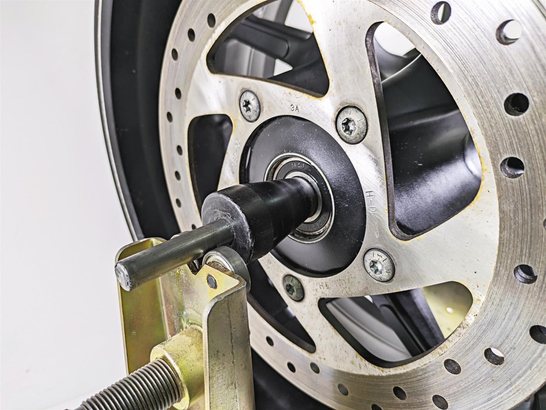 2013 Harley VRSCDX Night Rod Sp Rear Wheel Rim 18x8 Wobble 40900079A {{ shop.shopifyCountryName }} - Mototech271