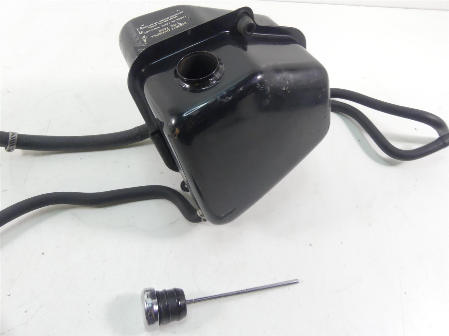 2000 Harley Dyna FXR4 CVO Super Glide Oil Tank Reservoir Hoses Set 62414-99 {{ shop.shopifyCountryName }} - Mototech271