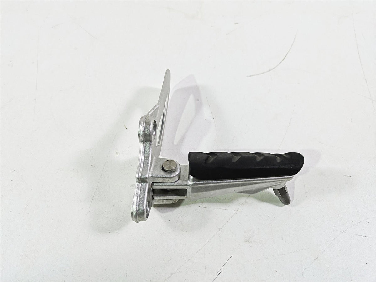 2014 BMW R nine T R9T K21 Left Front Rider Footpeg Foot Peg Rest 7728899 46717671077 {{ shop.shopifyCountryName }} - Mototech271