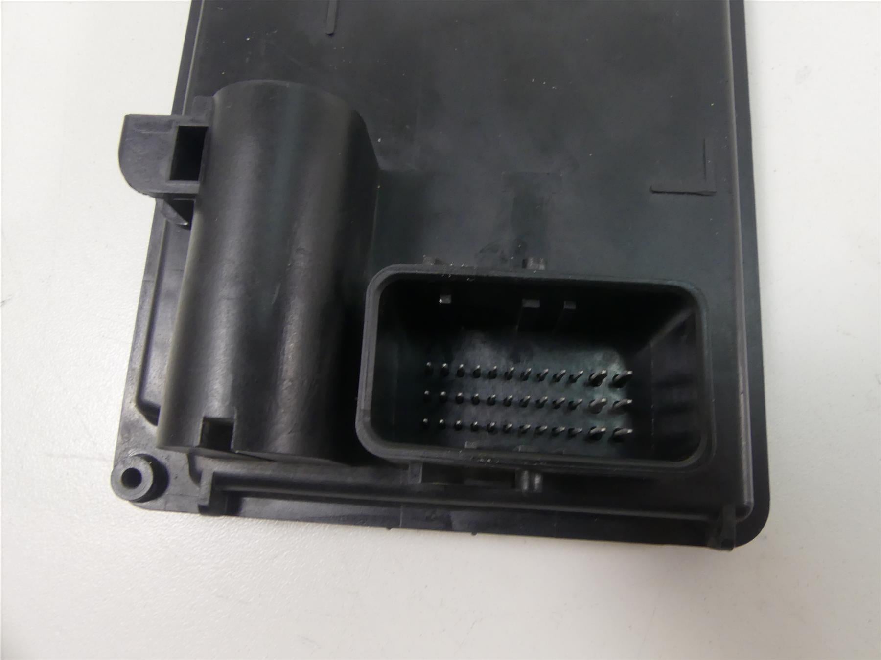 2016 Harley Touring FLTRX Road Glide Bcm Body Cntrl Module Base X-Axis 69992-12 {{ shop.shopifyCountryName }} - Mototech271