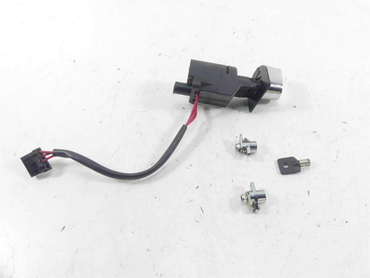 2005 Harley Touring CVO FLHTCSE Electra Glide Ignition Switch Key Lock 71640-99 {{ shop.shopifyCountryName }} - Mototech271