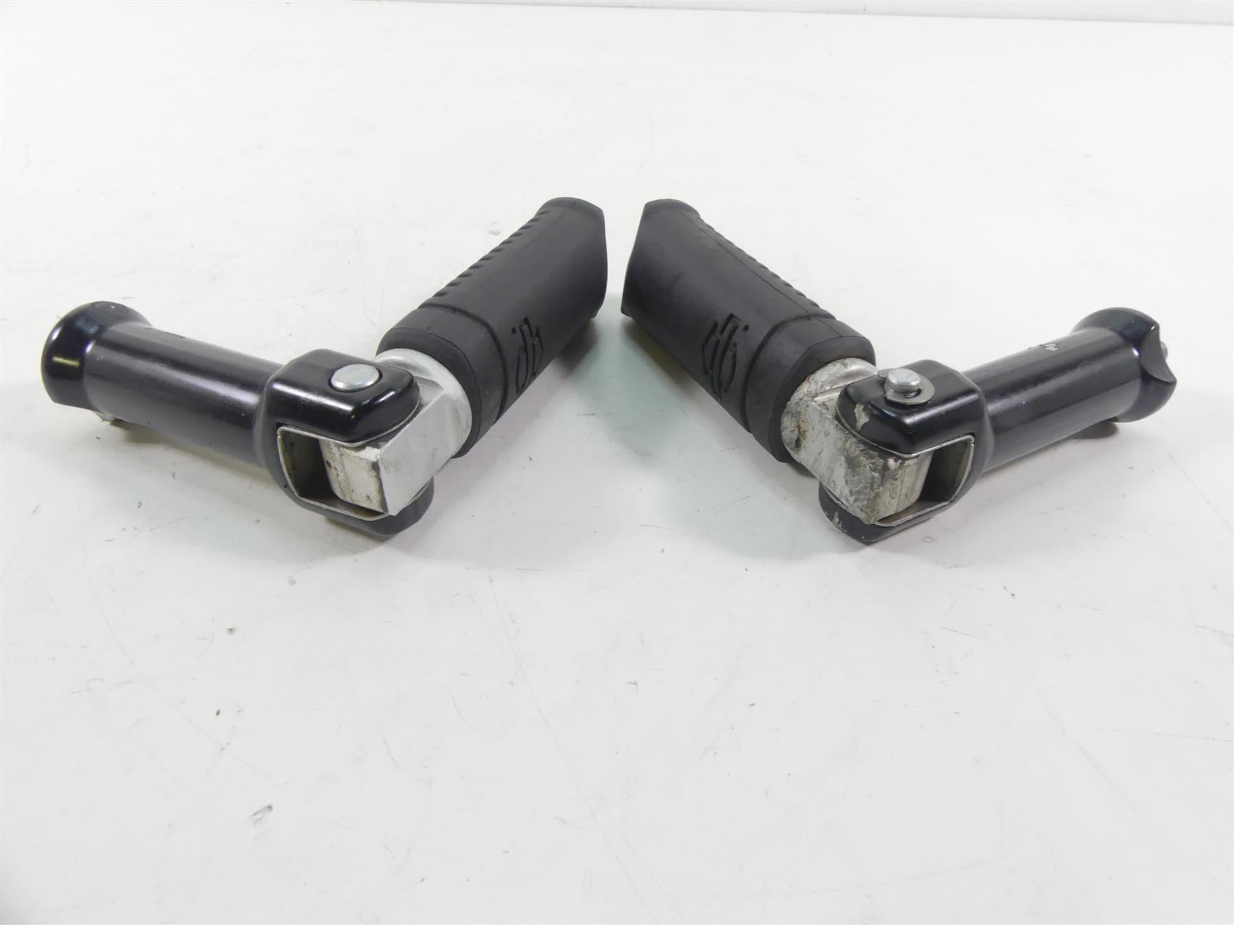 2018 Harley FLHC Softail Heritage Rear Passenger Pillion Footpeg Set 50500744 {{ shop.shopifyCountryName }} - Mototech271