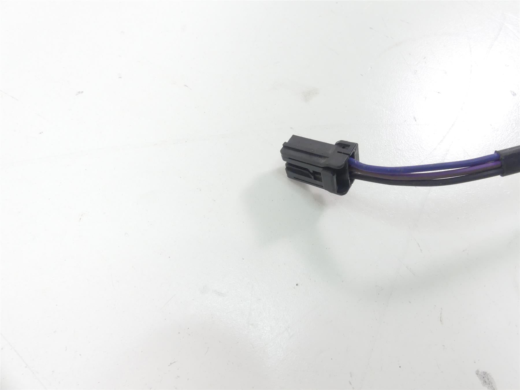 2013 Harley Touring FLTRX Road Glide Front Blinker Turn Signal Set 69272-05 {{ shop.shopifyCountryName }} - Mototech271