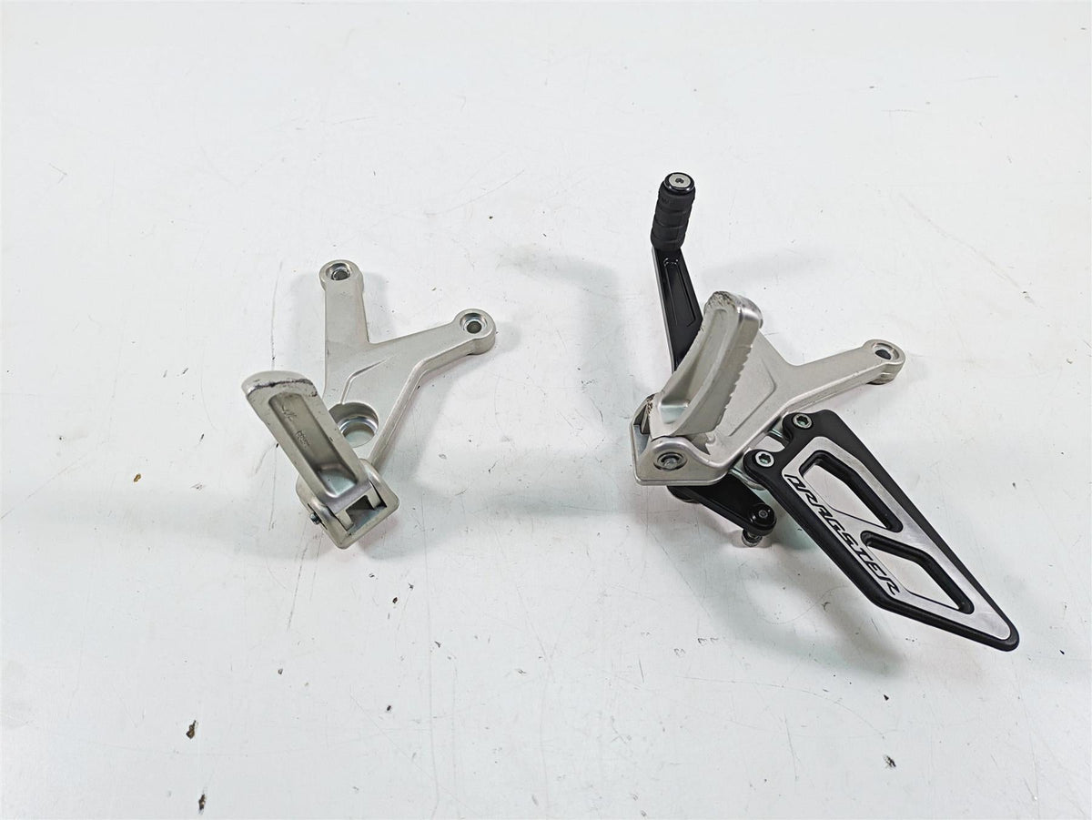 2017 Mv Agusta Dragster 800 Front Rider Footpeg Rest Set 8000B6239 8000B6238 {{ shop.shopifyCountryName }} - Mototech271