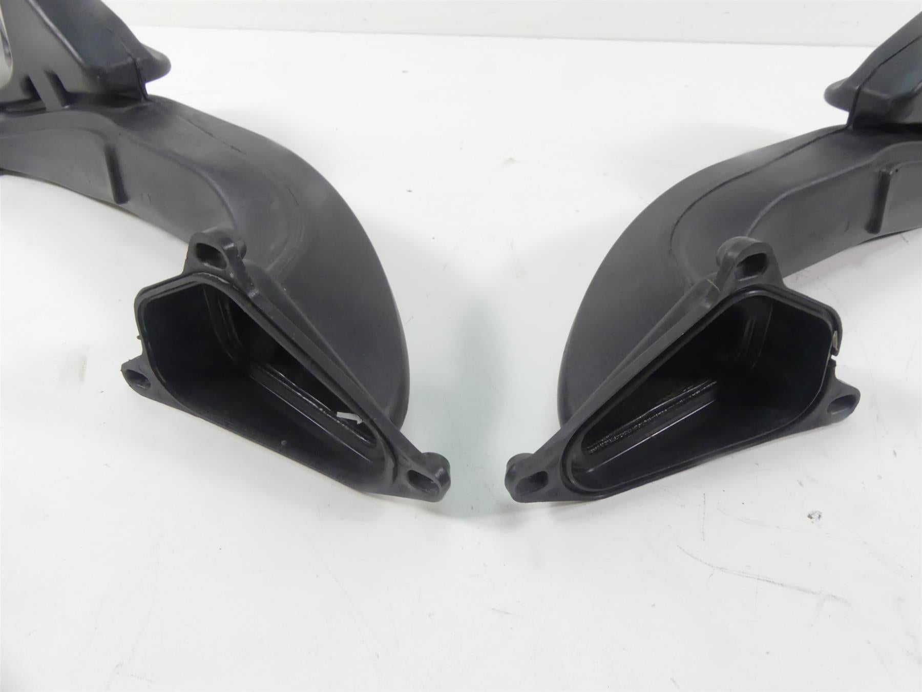 2008 Ducati 1098 S Air Box Cleaner Breather Injectors & Inlet Tubes 44211393B {{ shop.shopifyCountryName }} - Mototech271