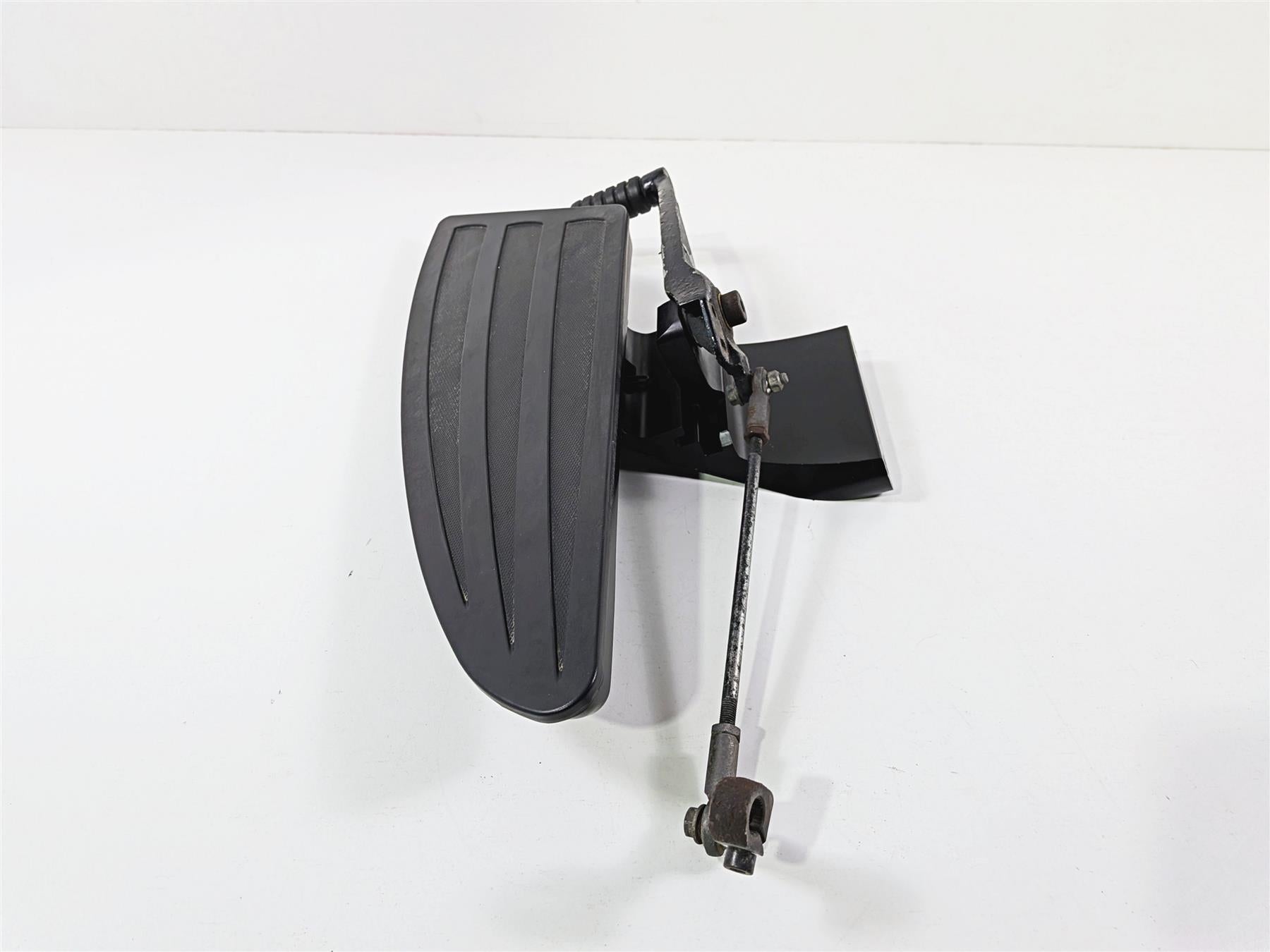 2016 Victory Cross Country Front Left Floorboard & Shifter 1021215 5137197 {{ shop.shopifyCountryName }} - Mototech271
