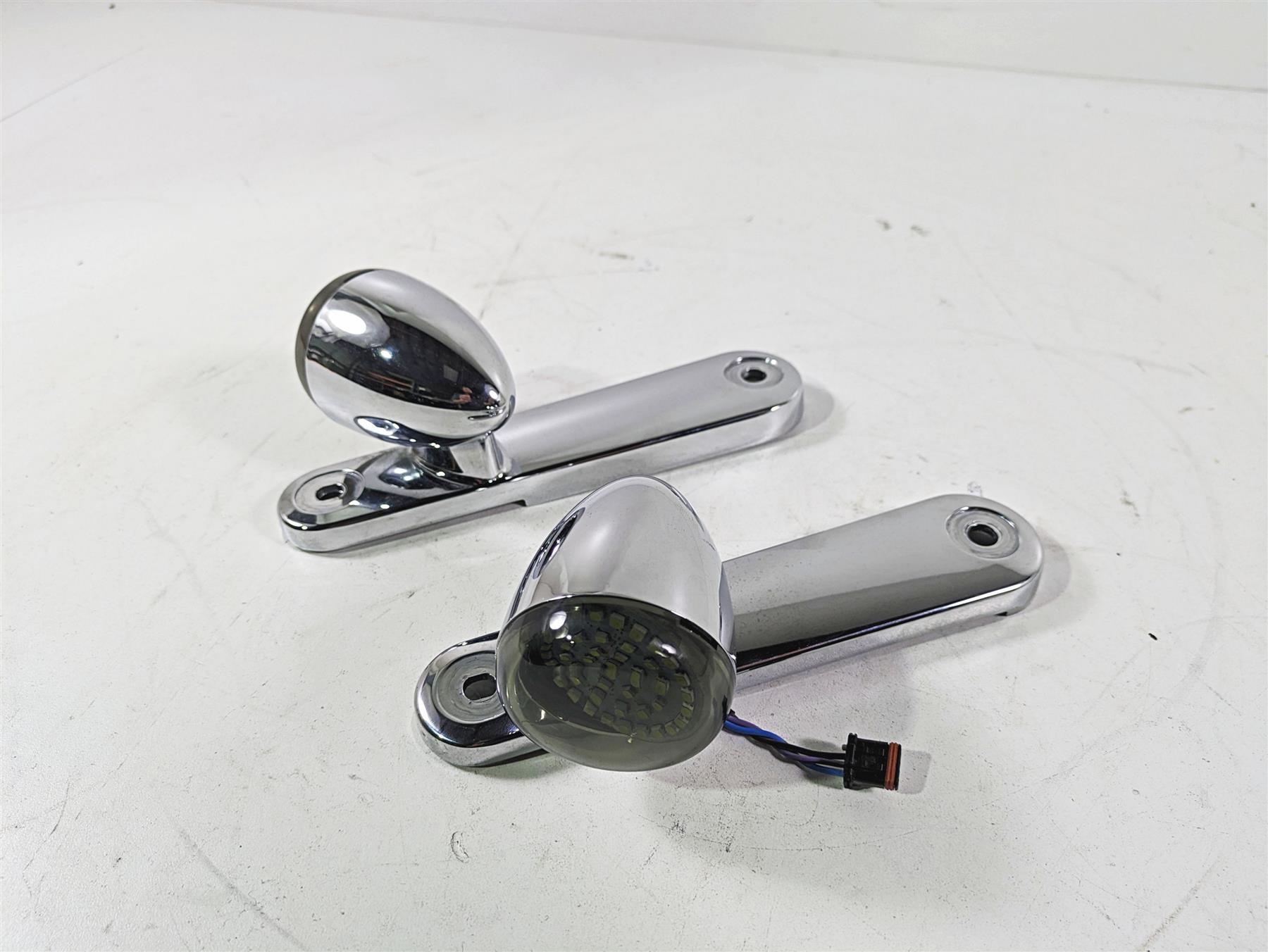 2020 Harley Touring FLHT Electra Glide Front Led Blinker & Mount Set 68000036 {{ shop.shopifyCountryName }} - Mototech271
