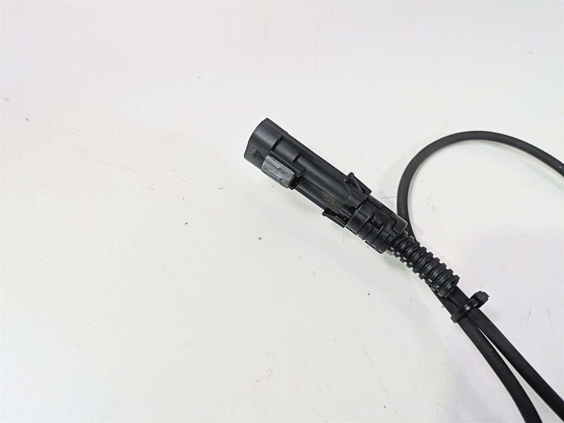 2010 Harley Touring FLHXSE CVO Street Glide Abs Brake Speed Sensor Set 40614-08 {{ shop.shopifyCountryName }} - Mototech271