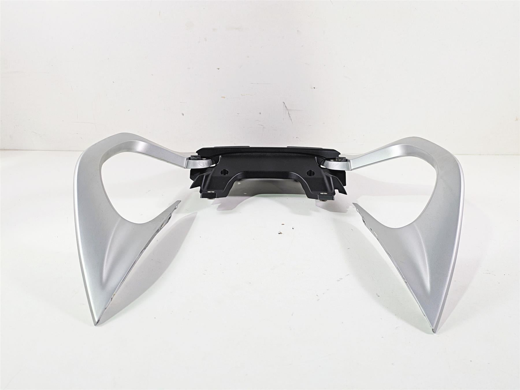 2014 BMW K1600 GTL K48 Rear Passenger Handle Grab Bar 46548540953 46548540954 {{ shop.shopifyCountryName }} - Mototech271