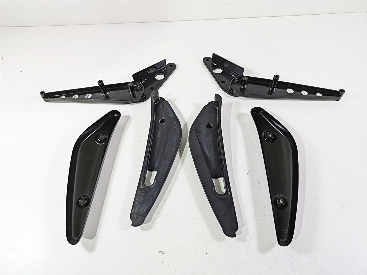 2016 Suzuki M109R VZR1800 Boulevard Rear Fender Strut Cover Set 41630-48G20 {{ shop.shopifyCountryName }} - Mototech271