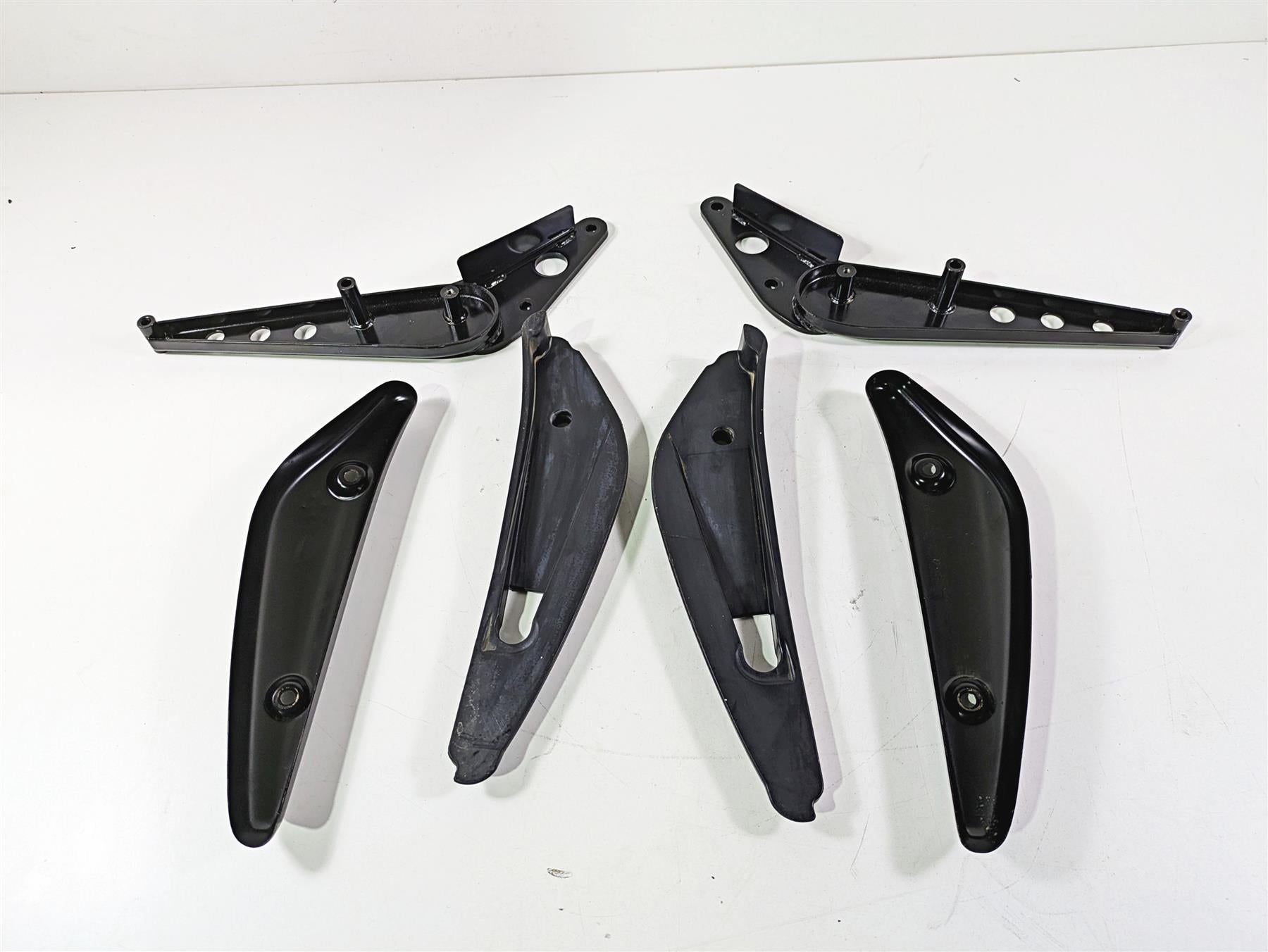 2016 Suzuki M109R VZR1800 Boulevard Rear Fender Strut Cover Set 41630-48G20 {{ shop.shopifyCountryName }} - Mototech271