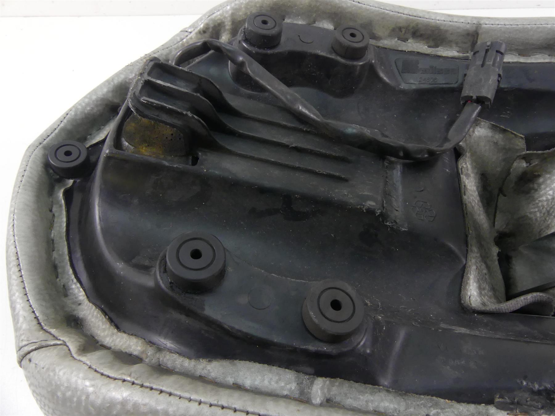 2013 Victory Cross Country Heated Recovered Seat Saddle Backrest 2684866 {{ shop.shopifyCountryName }} - Mototech271