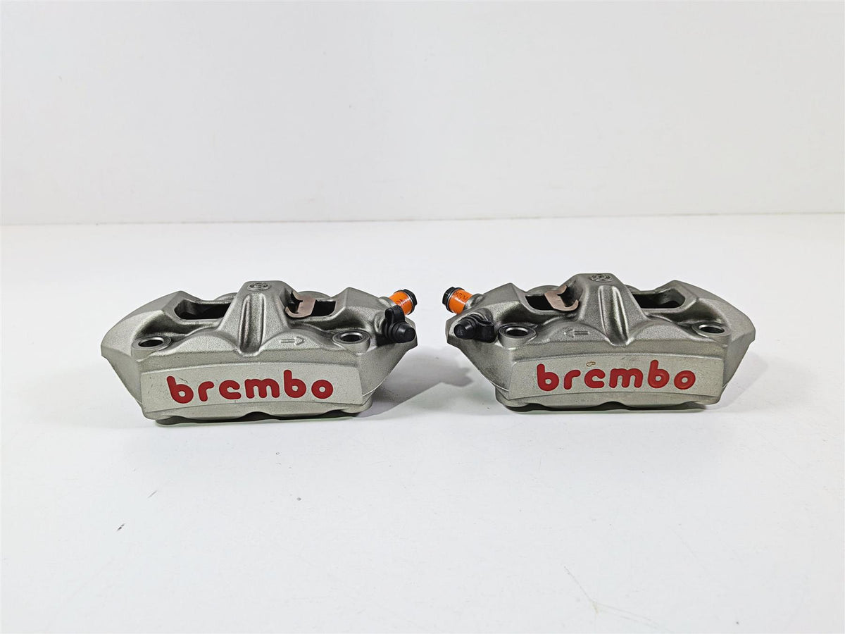 2019 Triumph Speed Triple RS 1050 Brembo Front Brake Caliper M4 100mm T2023540 {{ shop.shopifyCountryName }} - Mototech271
