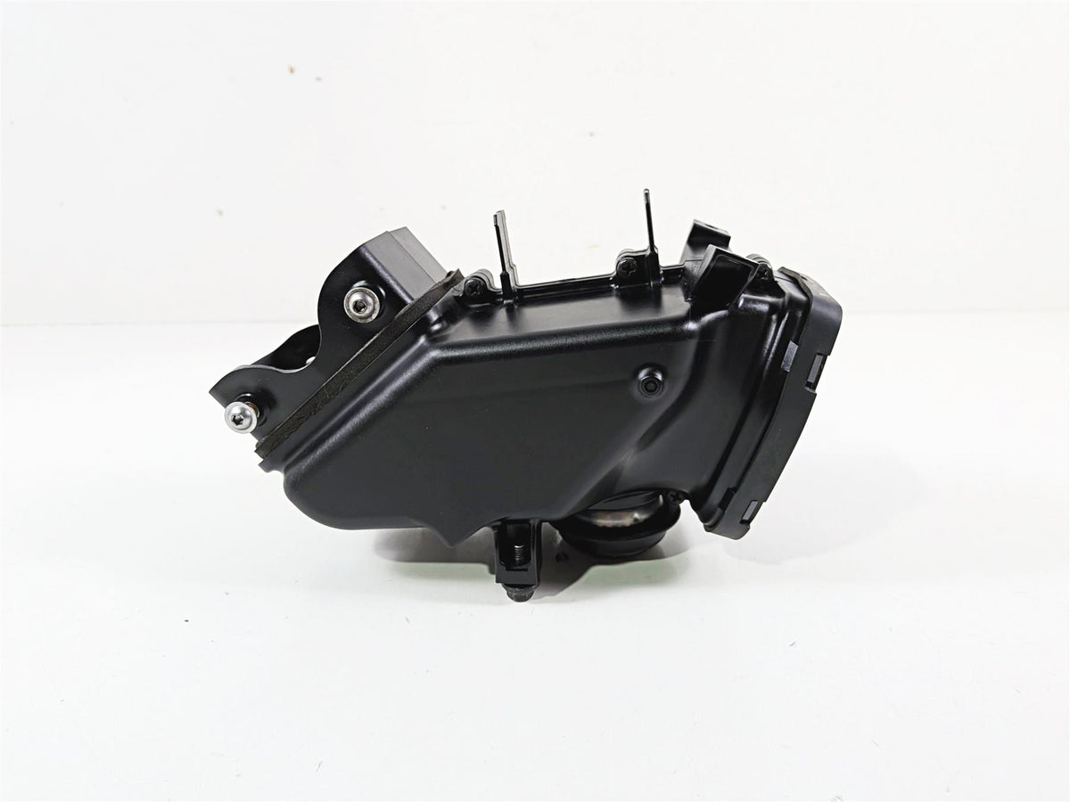 2022 Kawasaki ZX10R ZX1000 Ninja Front Center Air Duct Scoop Ram 39045-0058 {{ shop.shopifyCountryName }} - Mototech271