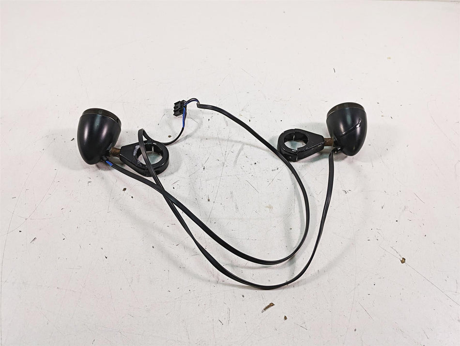 2019 Harley XL883N Sportster Iron Front Blinker Turn Signal Set 68730-07 {{ shop.shopifyCountryName }} - Mototech271