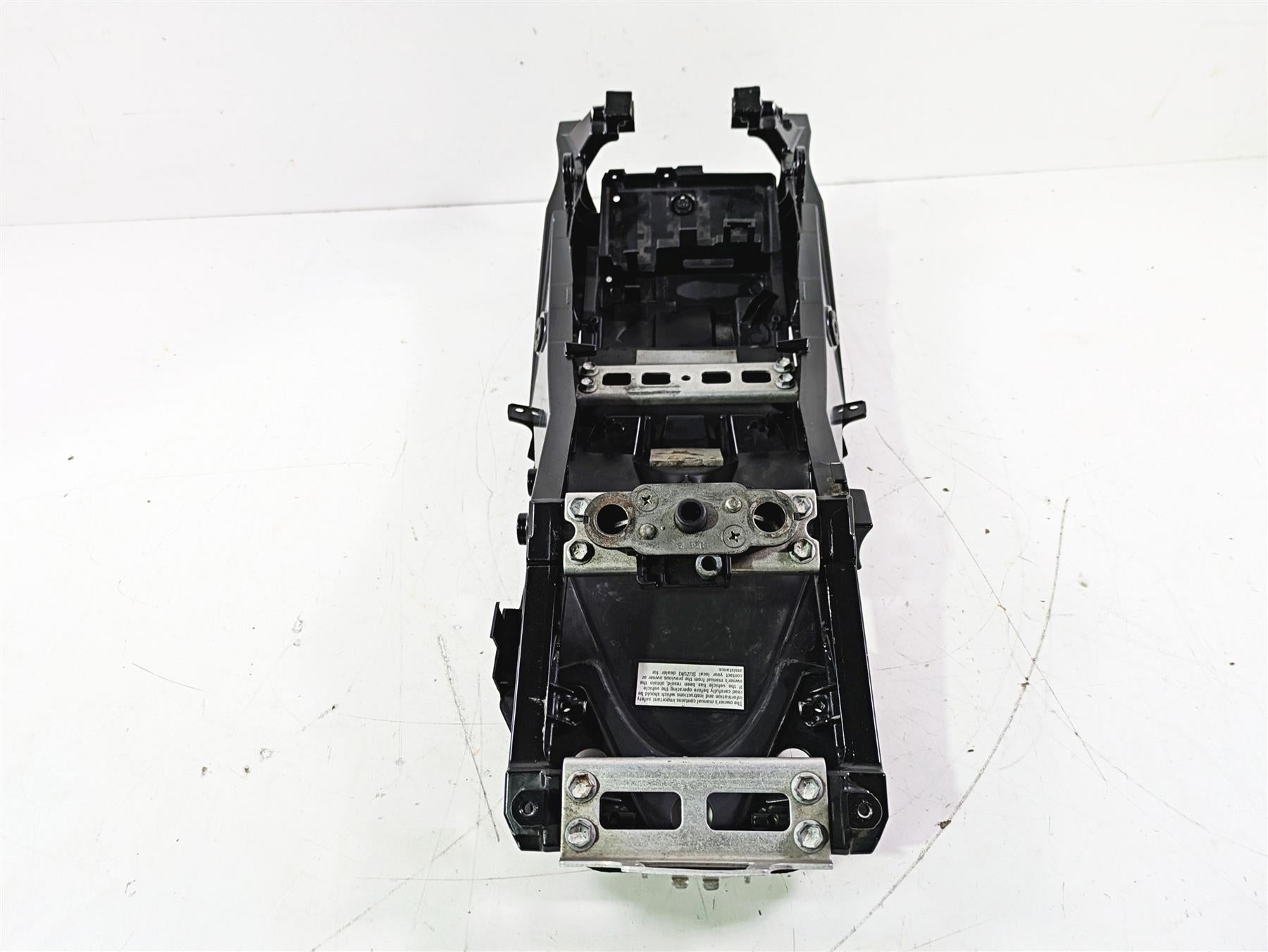 2016 Suzuki GSXR1000 Straight Subframe Inner Fender Set 41211-47H00 41221-47H00 {{ shop.shopifyCountryName }} - Mototech271