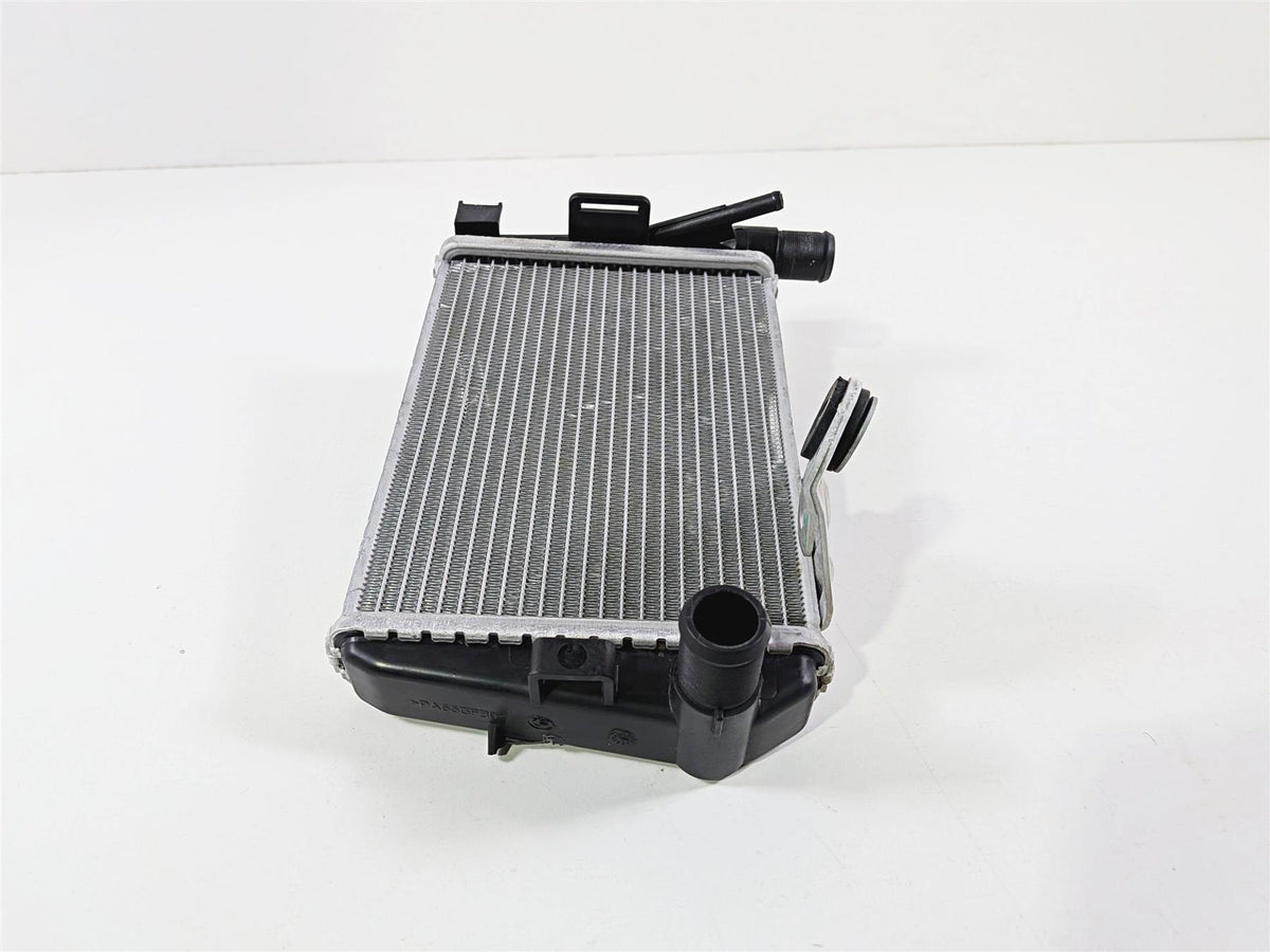 2023 BMW R1250RT RTP K52 Left Coolant Radiator - Broken Tab - Bent 17118546408 {{ shop.shopifyCountryName }} - Mototech271
