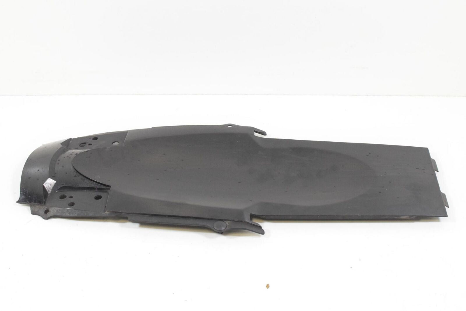 2006 Suzuki GSXR1000 GSXR 1000 Rear Inner Fairing Fender Plastic 63111-41G01 {{ shop.shopifyCountryName }} - Mototech271