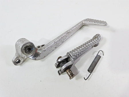 2008 Yamaha YZF R1 RN19 Front Right Footpeg & Brake Pedal 4C8-27211-00-00 {{ shop.shopifyCountryName }} - Mototech271