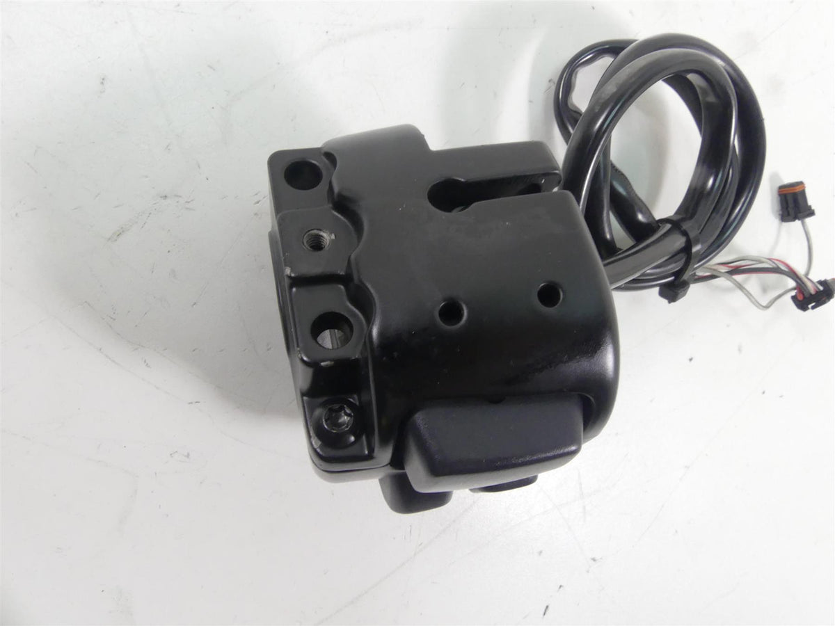 2019 Harley Softail FXBB Street Bob Right Hand Start Control Switch 71500462 {{ shop.shopifyCountryName }} - Mototech271