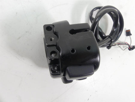 2019 Harley Softail FXBB Street Bob Right Hand Start Control Switch 71500462 {{ shop.shopifyCountryName }} - Mototech271