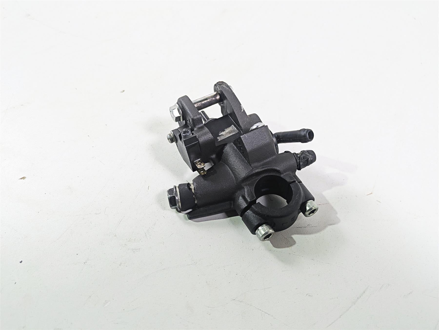 2024 Kawasaki ZX6R ZX636 Ninja Front Radial Brake Pump 11/16 Nissin 43015-0702 {{ shop.shopifyCountryName }} - Mototech271