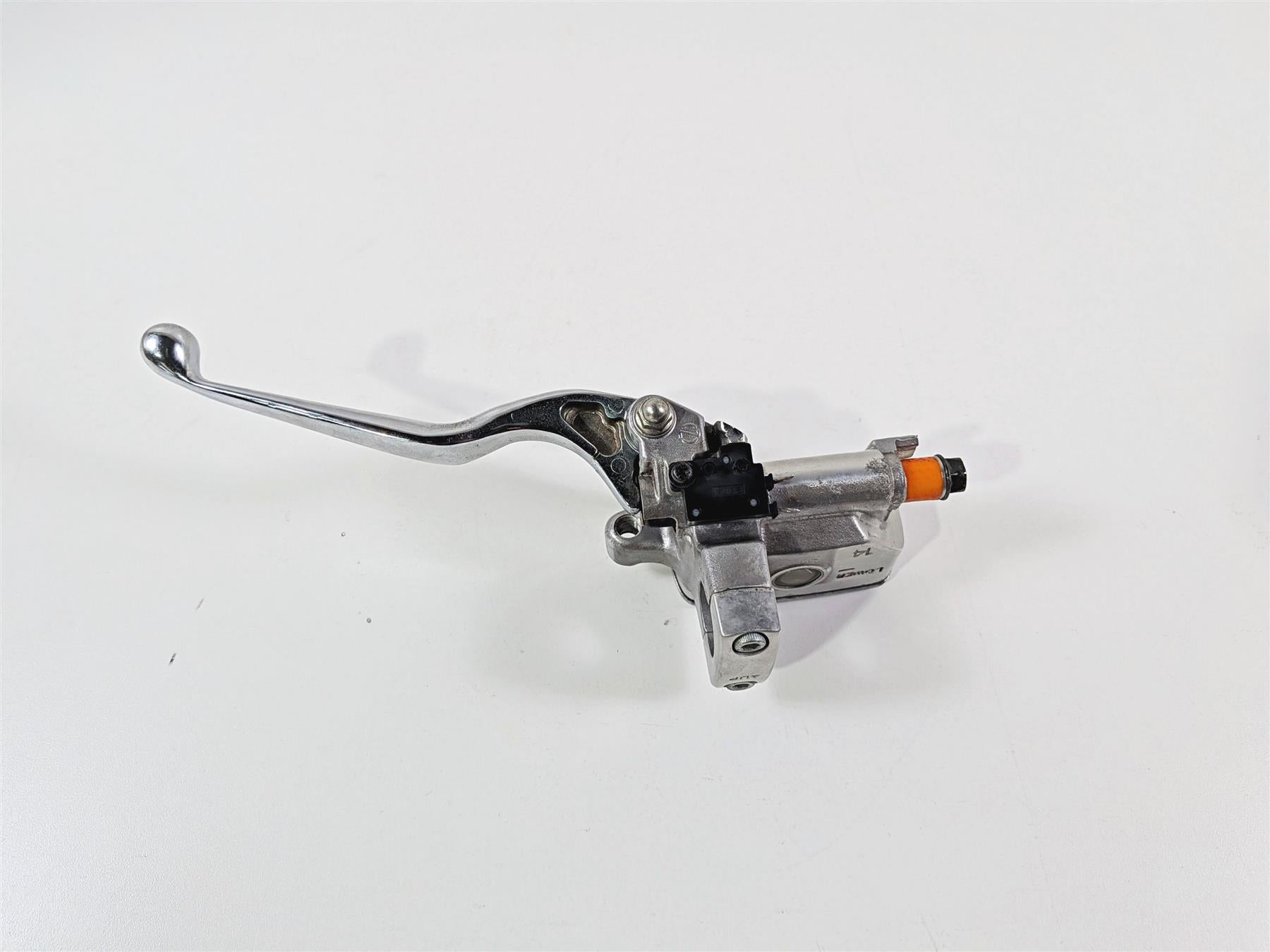2003 Honda V-Twin VTX1800 C Front Brake Master Cylinder 45510-MZ0-A41 {{ shop.shopifyCountryName }} - Mototech271