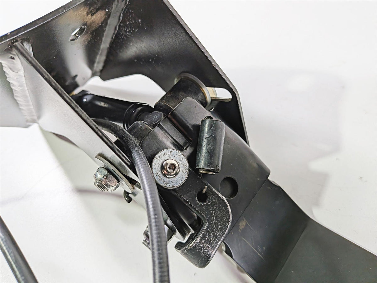 2016 Harley Touring FLHX Street Glide Driver Seat Backrest Mounting Kit 52589-09 {{ shop.shopifyCountryName }} - Mototech271
