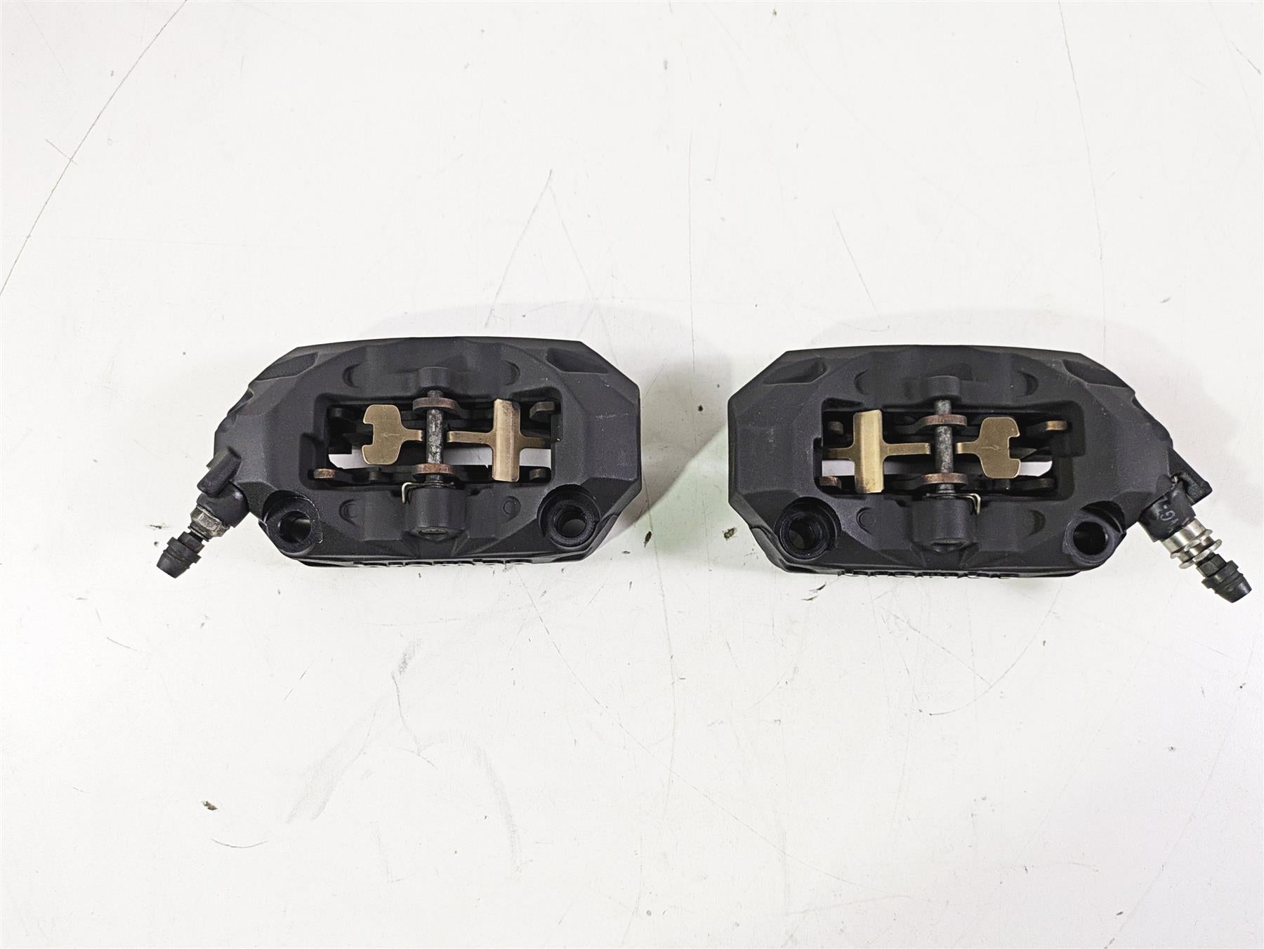 2016 BMW R1200RS K54 Brembo Front Brake Calipers 100mm 34118556205 34118556206 {{ shop.shopifyCountryName }} - Mototech271
