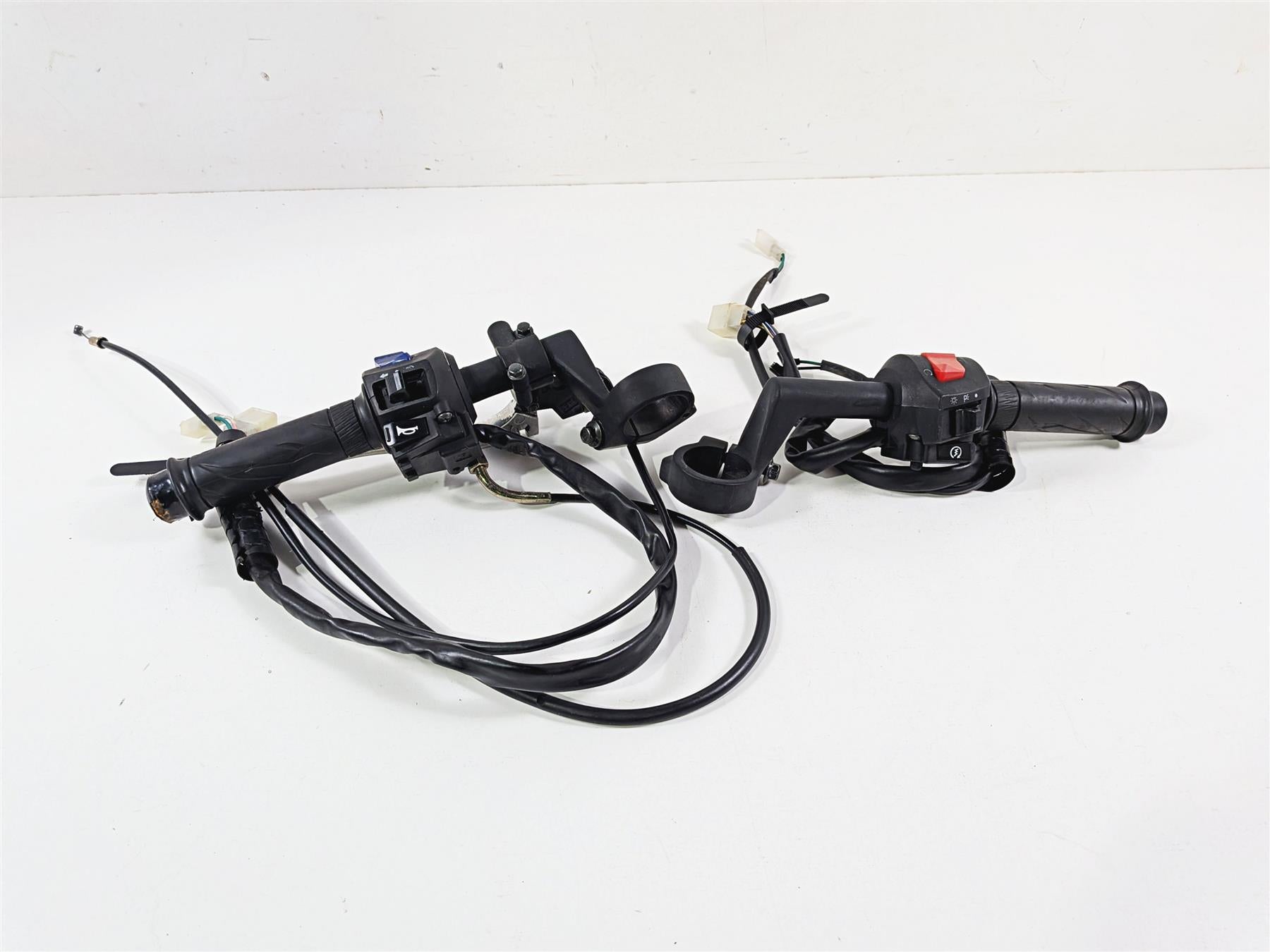 2023 Vitacci GTT 250 Left Right Handle Bar Control Switch Throttle Grip Set {{ shop.shopifyCountryName }} - Mototech271