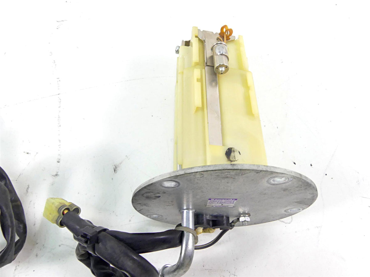 2010 Kawasaki ZX1400 ZX14 R Ninja Fuel Gas Pump & Sending Unit Tested 49040-0024 {{ shop.shopifyCountryName }} - Mototech271