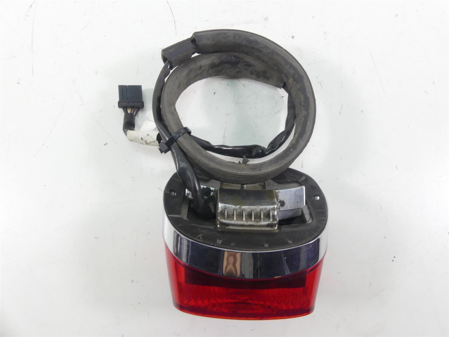 2015 Harley FLD Dyna Switchback Taillight Tail Light Lamp 73381-12 {{ shop.shopifyCountryName }} - Mototech271