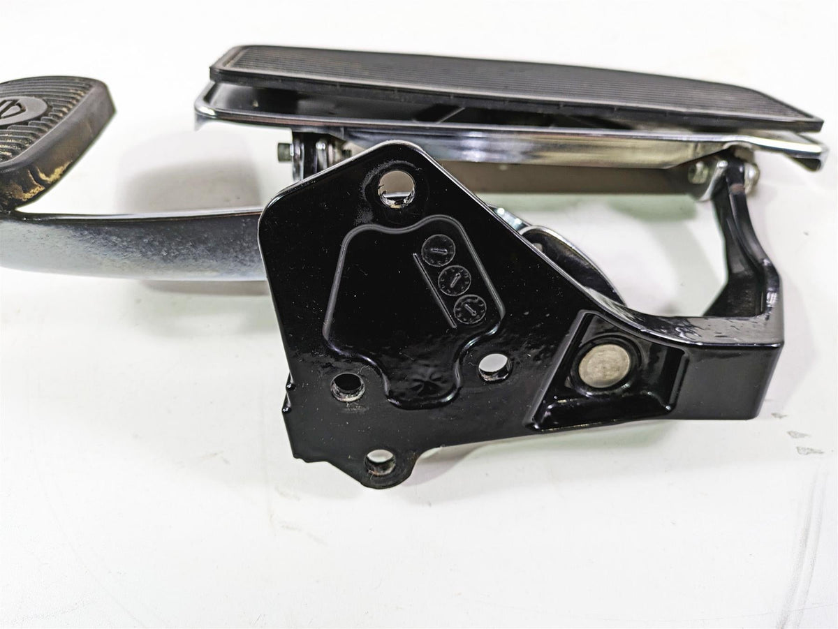 2008 Harley FLSTC Softail Heritage Right Front Floor Board + Brake Set 50600026 {{ shop.shopifyCountryName }} - Mototech271