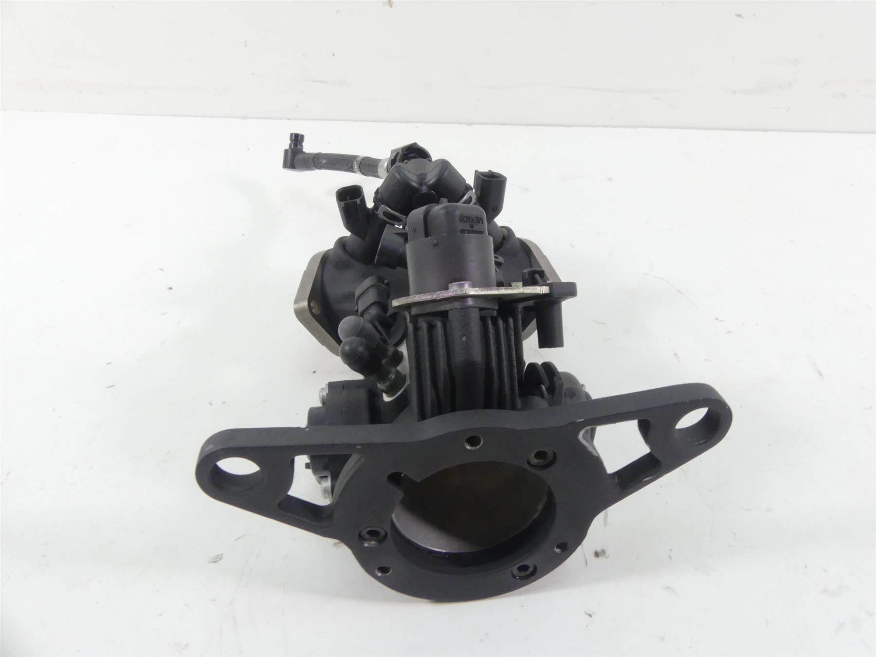 2015 Harley FLS Softail Slim Throttle Body Fuel Injectors 27708-06 27708-10 {{ shop.shopifyCountryName }} - Mototech271