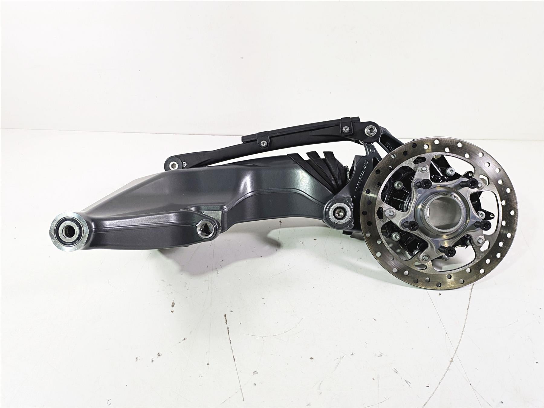 2015 BMW R nineT K21 Differential Swingarm Drive Shaft 32/11 -591 Mi 33118526831 {{ shop.shopifyCountryName }} - Mototech271