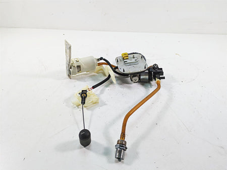 2013 Harley Softail FLSTC Heritage Classic Fuel Gas Pump & Sender 75284-08A {{ shop.shopifyCountryName }} - Mototech271