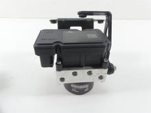 Load image into Gallery viewer, 2016 Moto Guzzi V7 II Special 750 Abs Brake Pump Control Module 2D000101 | Mototech271
