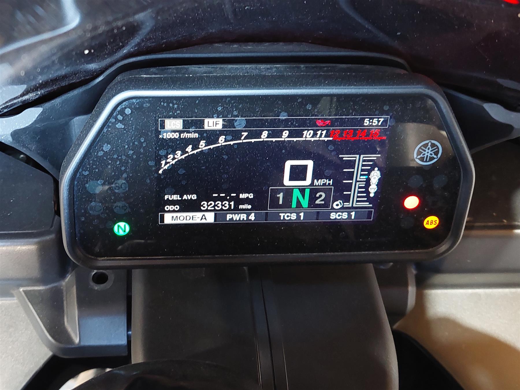 Yamaha store r1 meter