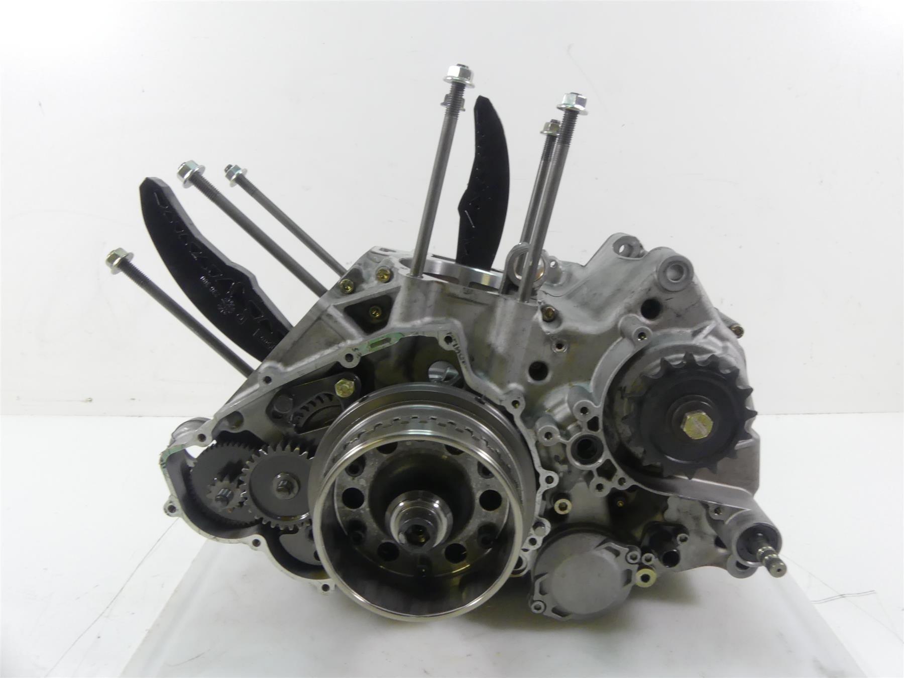 2004 Aprilia RSV1000 R Mille Engine Bottom End Crank Case Shaft Set AP0296961 | Mototech271