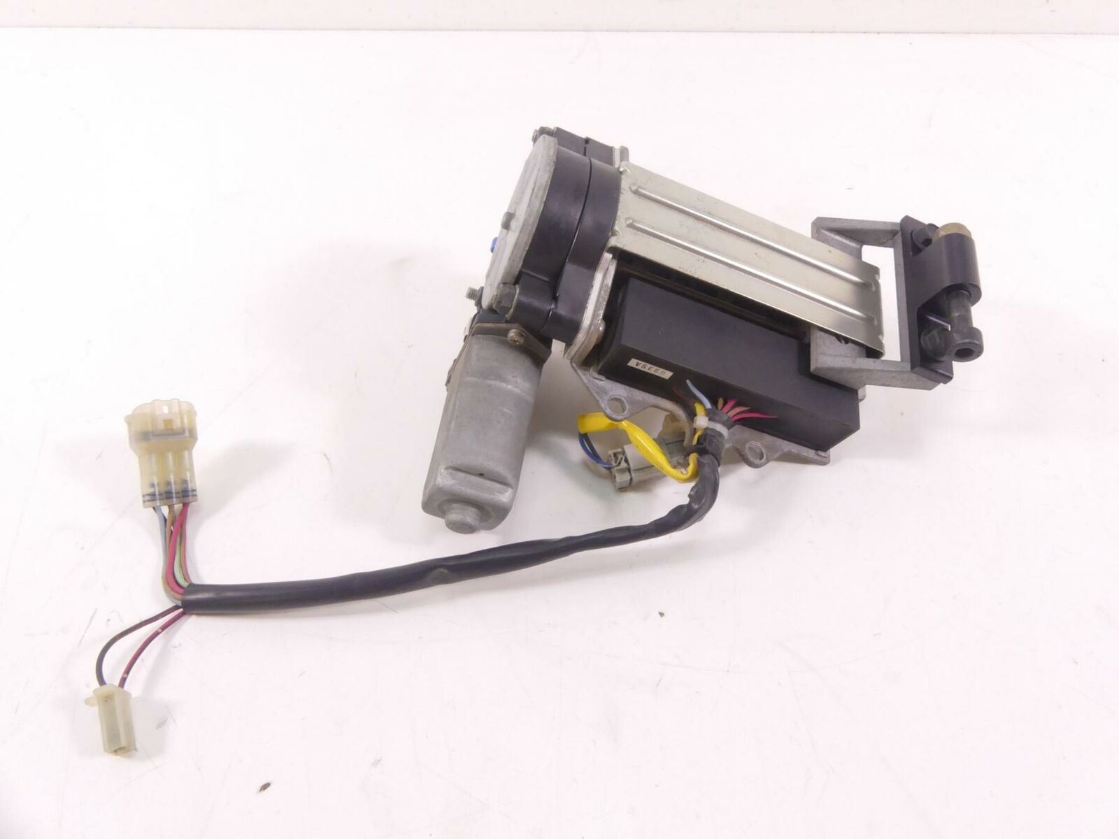 2010 Victory Vision Tour Windshield Wind Shield Screen Drive Motor 4011815 | Mototech271