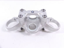 Load image into Gallery viewer, 2020 BMW F900 R F900R K83 Upper Triple Tree Steering Clamp Risers 8404205 | Mototech271

