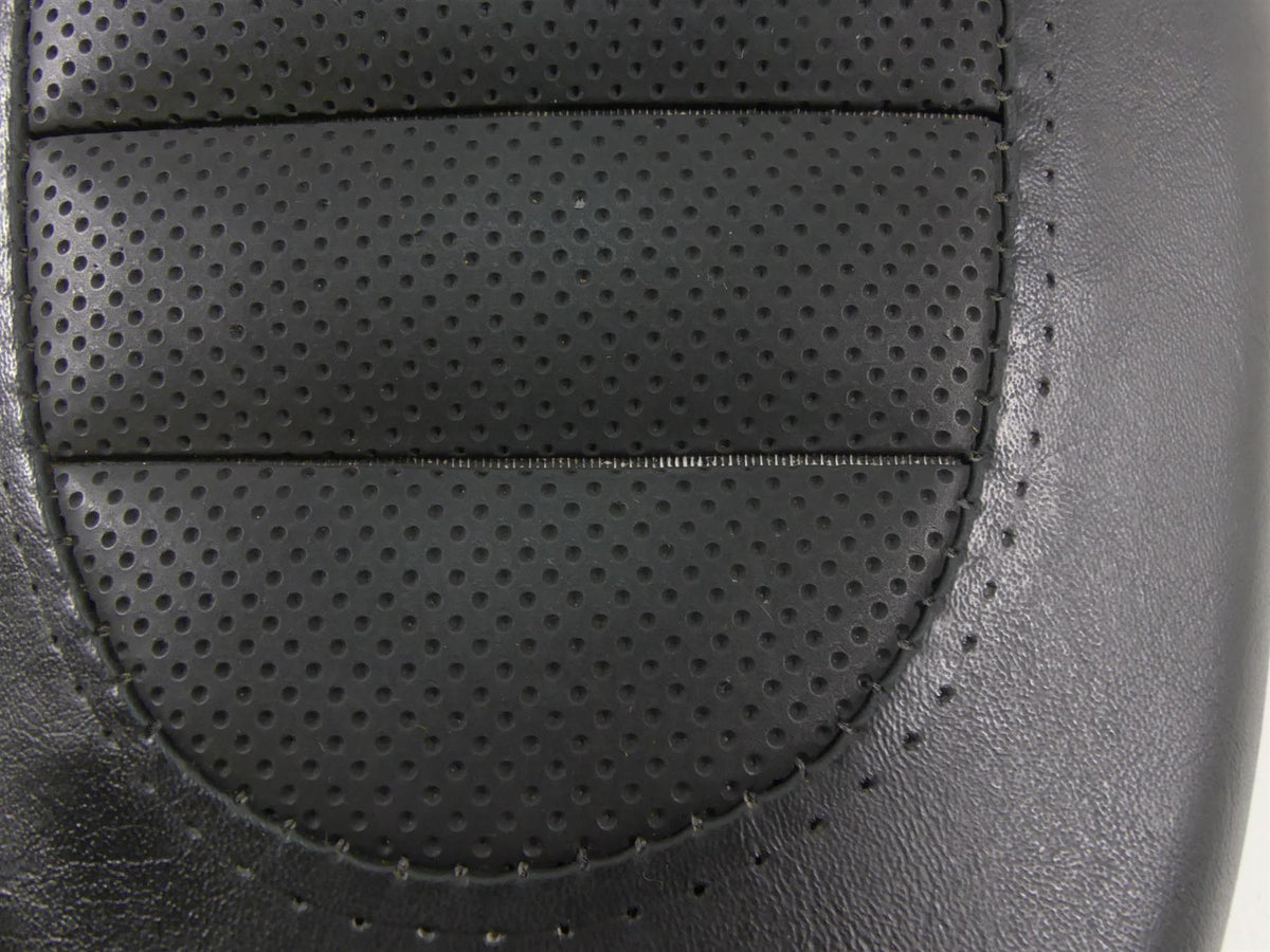 2006 Harley VRSCD Night V Rod Rear Passenger Pillion Saddle Seat- Read 52371-06 {{ shop.shopifyCountryName }} - Mototech271