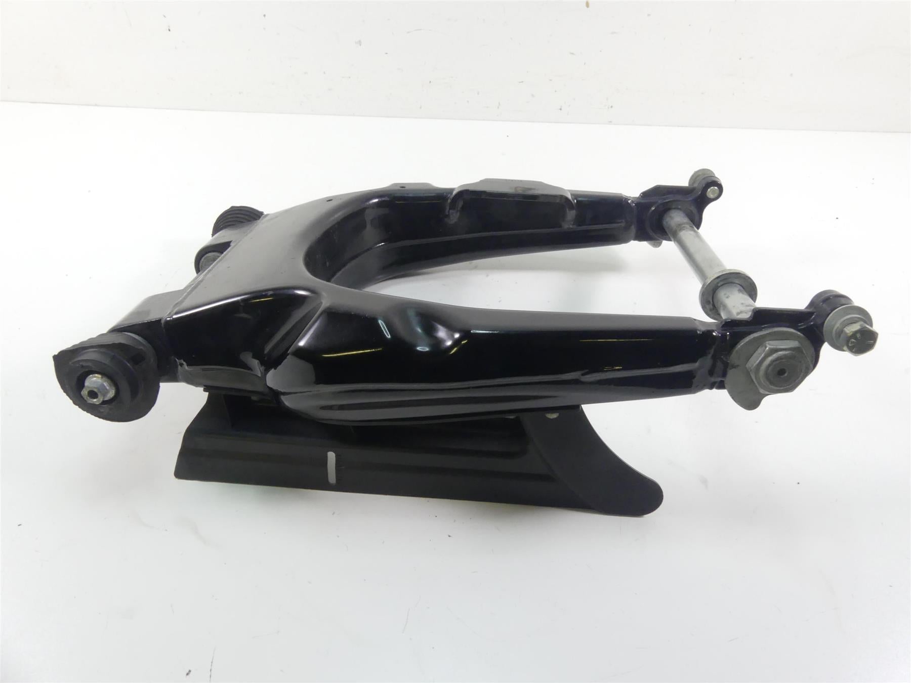 2009 Harley FLHTCU SE4 CVO E-Glide Rear Swing Arm Swingarm + Axle 45470-09 | Mototech271