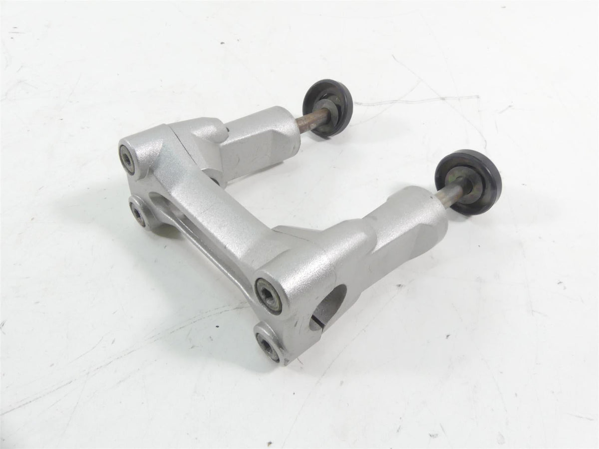 2007 Yamaha FZ1 Fazer Handlebar Riser Holder Clamp Mount Set 2D1-23441-00-00 {{ shop.shopifyCountryName }} - Mototech271