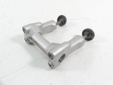 2007 Yamaha FZ1 Fazer Handlebar Riser Holder Clamp Mount Set 2D1-23441-00-00 {{ shop.shopifyCountryName }} - Mototech271