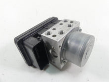 Load image into Gallery viewer, 2022 Yamaha MT09 FZ09 Abs Brake Pump Pressure Module B7N-85930-09-00 | Mototech271
